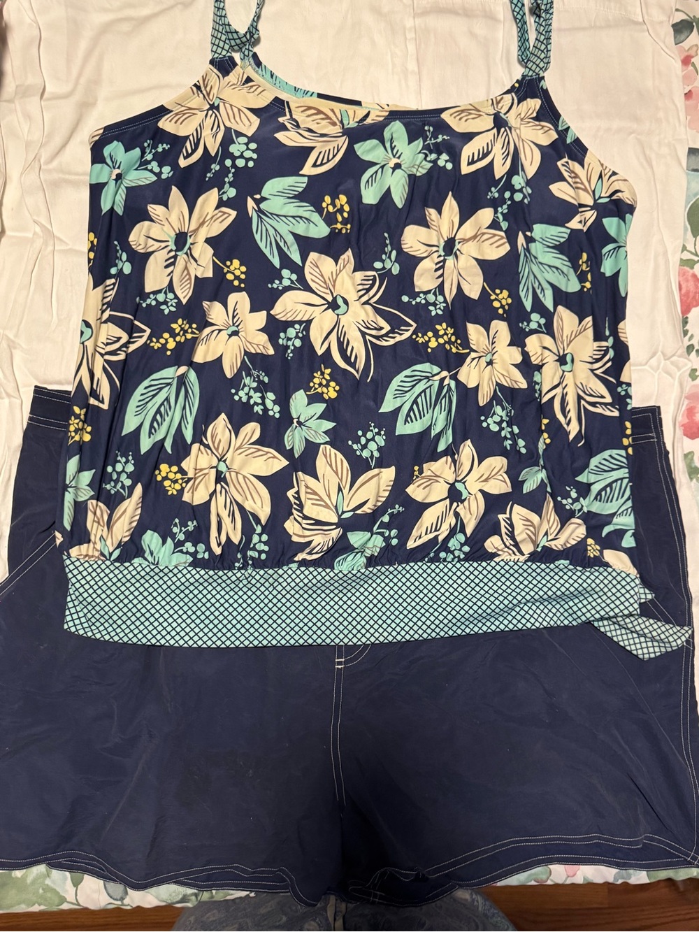 2PC Beach House SwimWomen's Tankini Set22W Top 24w Shorts Adjustable Strap